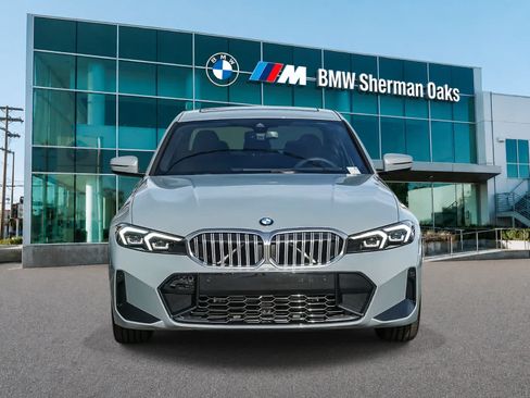 Used 2026 BMW 330i Sedan w/ M Sport Package RWD image 6