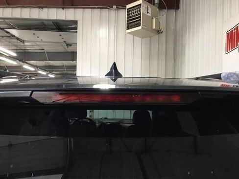 Used 2019 Chevrolet Traverse LT w/ LPO, Floor Liner Package AWD/4WD image 15