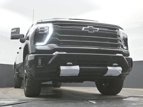 New 2026 Chevrolet Silverado 2500 High Country w/ High Country Premium Package AWD/4WD image 44