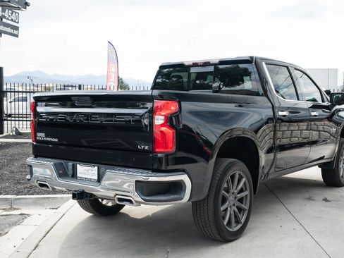 Used 2020 Chevrolet Silverado 1500 LTZ AWD/4WD image 9