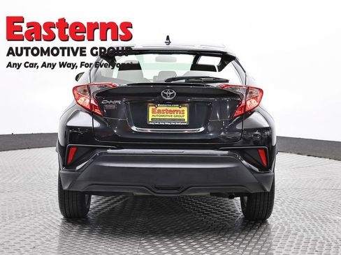 Used 2021 Toyota C-HR LE FWD image 6