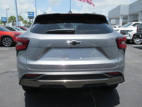 Used 2026 Chevrolet Trax ACTIV w/ Driver Confidence Package FWD image 6