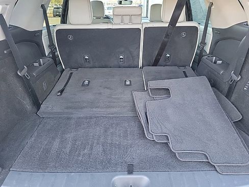 Used 2024 Nissan Pathfinder SL image 21