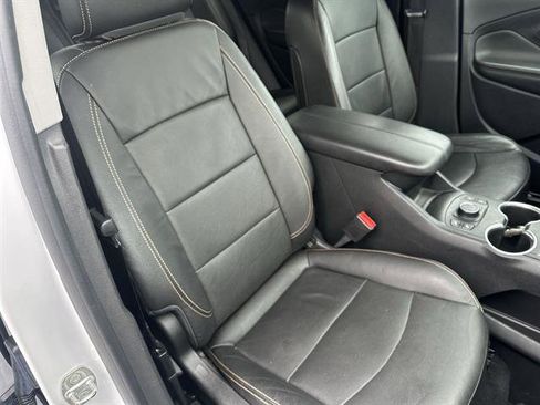 Certified 2021 GMC Terrain SLT FWD image 22