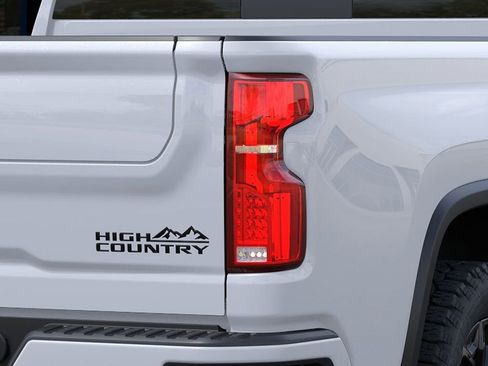 New 2026 Chevrolet Silverado 2500 High Country w/ LPO, Dark Essentials Package AWD/4WD image 11