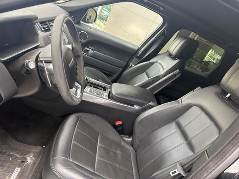 Used 2020 Land Rover Range Rover Sport HST image 13