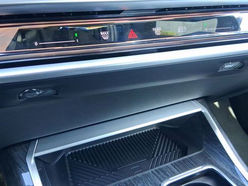 New 2026 BMW 750e xDrive w/ Executive Package image 25