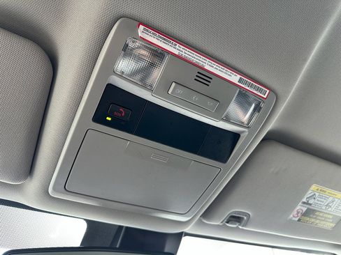 Used 2022 Toyota Tacoma SR5 w/ SR5 Appearance Package (SM) image 22