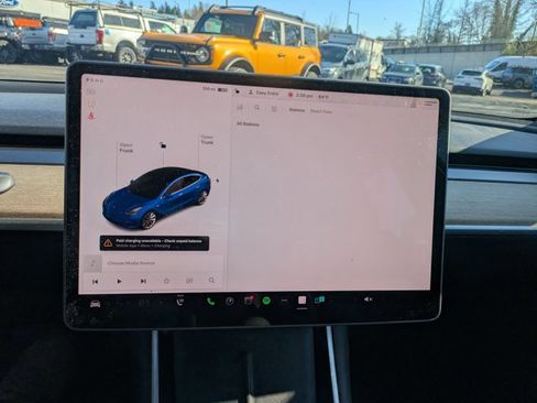 Used 2018 Tesla Model 3 Long Range image 12
