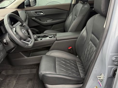 Used 2023 Nissan Rogue Platinum w/ Platinum Premium Package image 10