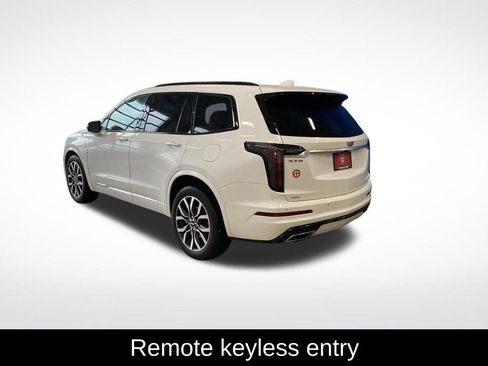 Used 2023 Cadillac XT6 Sport w/ Technology Package AWD/4WD image 19