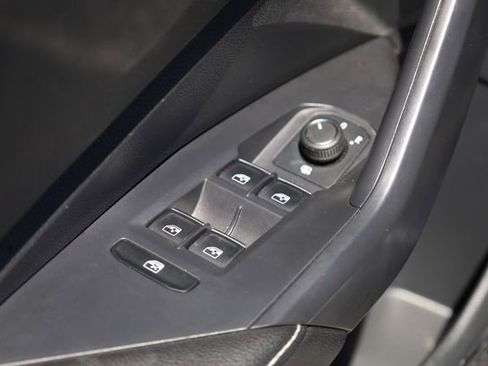 Used 2025 Volkswagen Jetta Sport FWD image 18