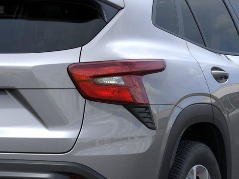 New 2026 Chevrolet Trax LS FWD image 11