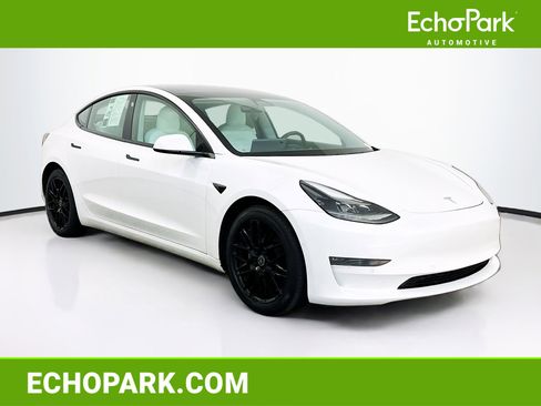 Used 2021 Tesla Model 3 Long Range image 1