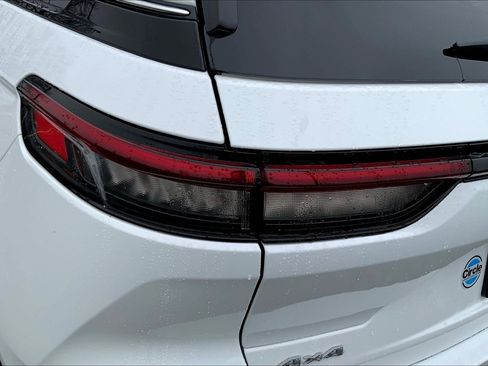 Certified 2025 Jeep Grand Cherokee Limited AWD/4WD image 27
