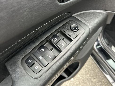 Used 2021 Dodge Durango GT image 16