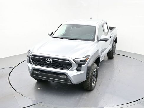 Used 2024 Toyota Tacoma TRD Off-Road AWD/4WD image 21