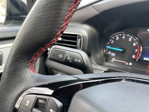 Used 2023 Ford Explorer ST-Line w/ Class IV Trailer Tow Package image 25