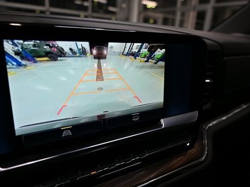 Used 2023 Chevrolet Silverado 1500 LT image 17