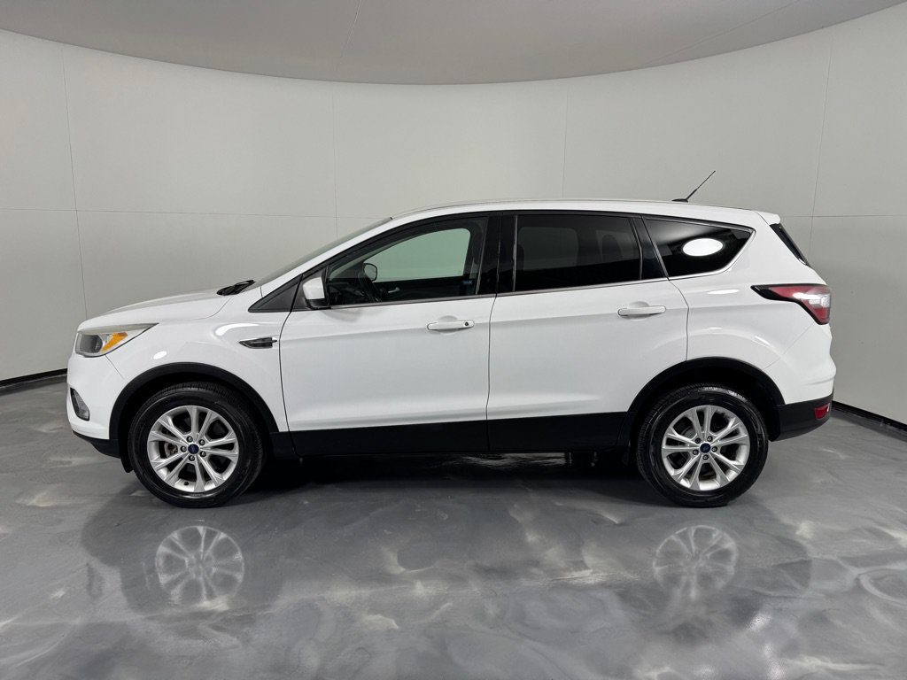 Used 2017 Ford Escape SE AWD/4WD image 8