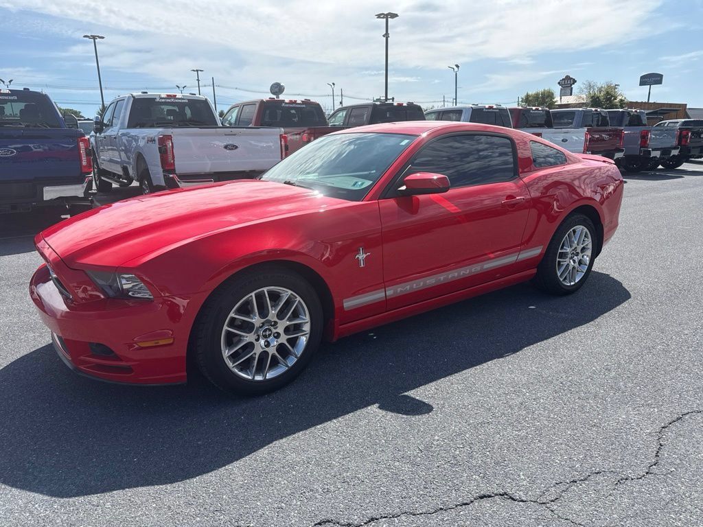 Used 2013 Ford Mustang Premium RWD image 2