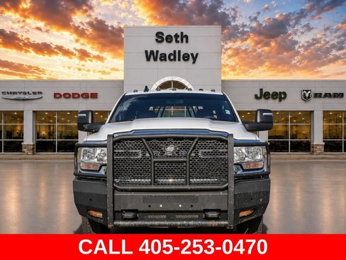 Used 2024 RAM 3500 Tradesman w/ Chrome Appearance Group AWD/4WD image 2
