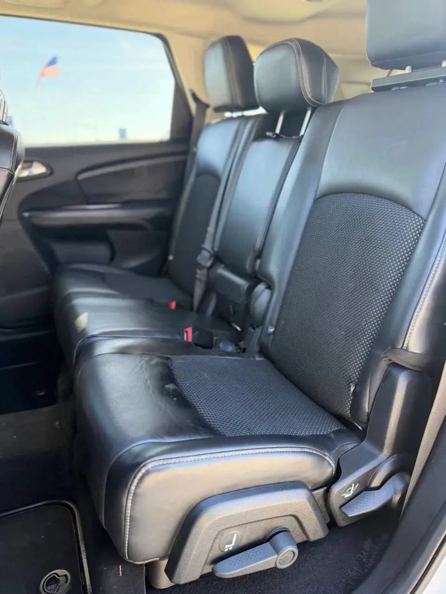 Used 2020 Dodge Journey Crossroad FWD image 14