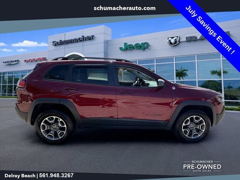 Used 2020 Jeep Cherokee Trailhawk w/ Cold Weather Group AWD/4WD image 8