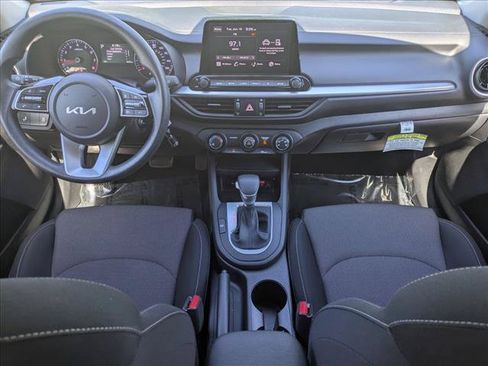 Used 2024 Kia Forte LXS w/ LXS Technology Package FWD image 16
