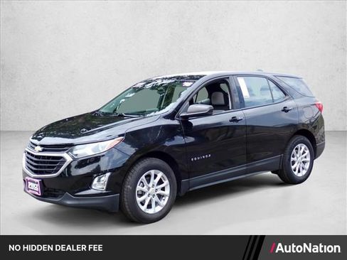 Used 2018 Chevrolet Equinox LS FWD image 1