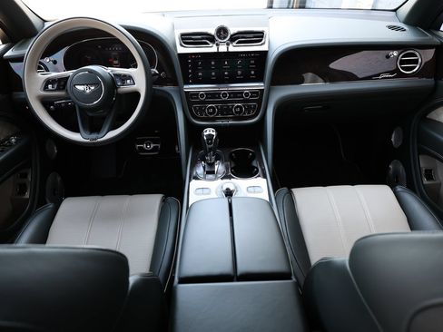 Certified 2022 Bentley Bentayga Speed AWD/4WD image 4