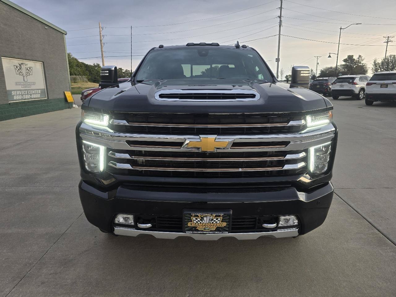 Used 2023 Chevrolet Silverado 2500 High Country w/ Z71 Off-Road Package AWD/4WD image 10