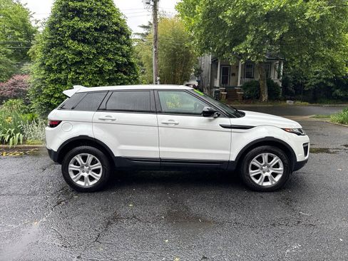 Used 2018 Land Rover Range Rover Evoque SE Premium AWD/4WD image 6