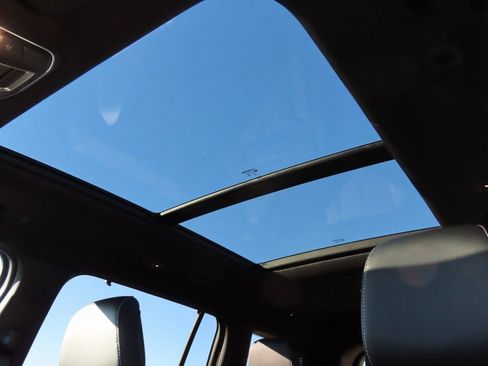 New 2025 Jeep Grand Cherokee L Limited image 7