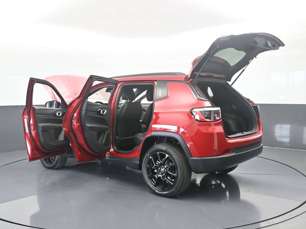 New 2026 Jeep Compass Latitude AWD/4WD image 68