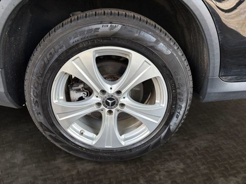 Used 2018 Mercedes-Benz GLC 300 4MATIC image 39