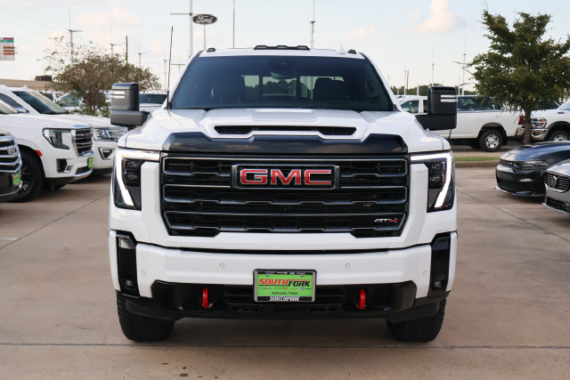 Used 2025 GMC Sierra 2500 AT4 w/ AT4 Premium Plus Package AWD/4WD image 2