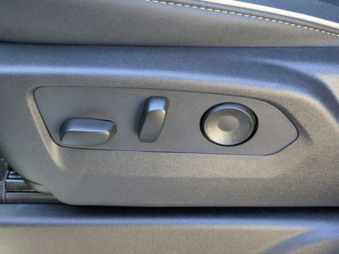 New 2026 Chevrolet Suburban Premier image 22