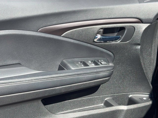 Used 2022 Honda Pilot Sport image 12