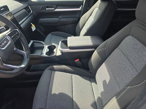 New 2026 GMC Terrain Elevation image 18