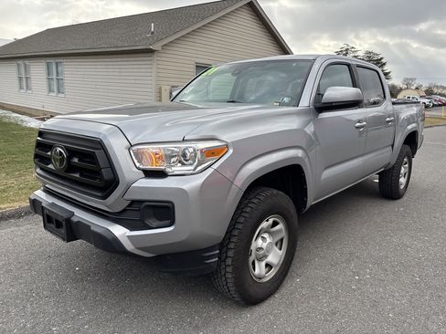 Used 2021 Toyota Tacoma SR image 7