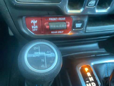 Used 2023 Jeep Wrangler Unlimited Rubicon 4xe image 16