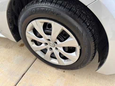 Used 2023 Toyota Corolla LE image 11