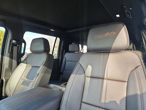 New 2026 Chevrolet Suburban High Country w/ Sun And Tow Package image 16