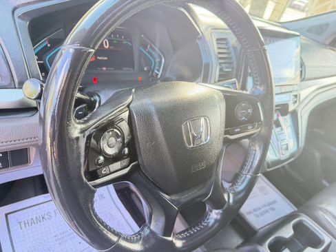 Used 2018 Honda Odyssey Touring image 19