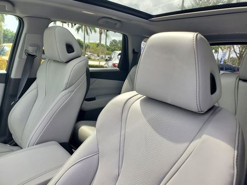 Certified 2025 Acura MDX Technology Package image 18