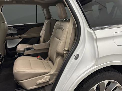 Used 2023 Lincoln Aviator Grand Touring w/ Equipment Group 301A AWD/4WD image 23