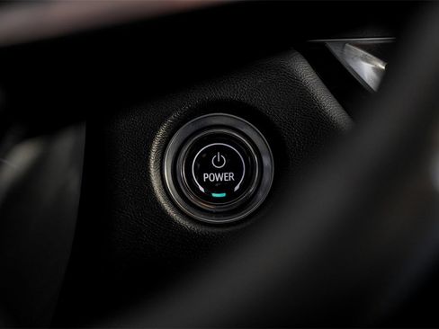 Used 2024 Cadillac Lyriq Tech image 20