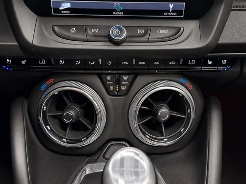 Used 2017 Chevrolet Camaro SS RWD image 40