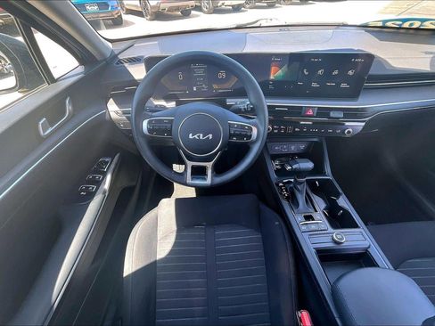 Used 2025 Kia K5 LXS FWD image 8